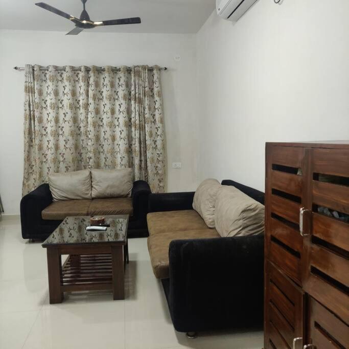 Kivi'S Kozy 2Bhk Luxurious Apartment Goa By Leela Homes Арпора Экстерьер фото